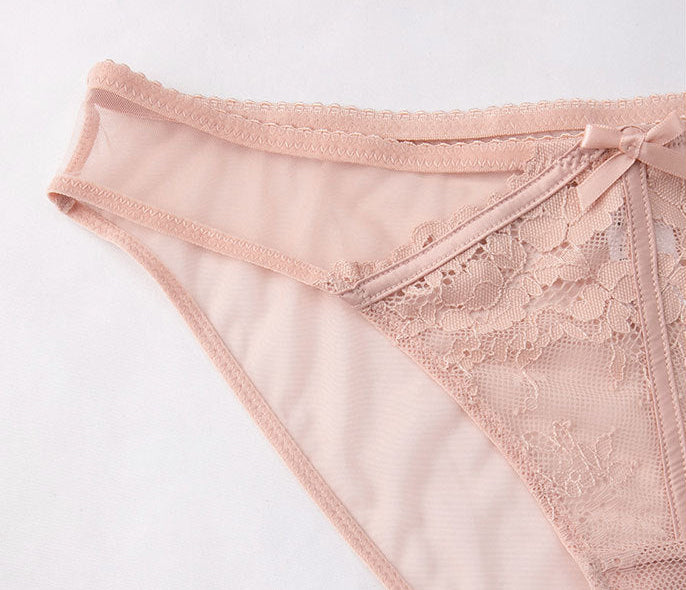 Pink lace panty waistband and bow detail close-up - mid-rise fit - Seriva Lingerie